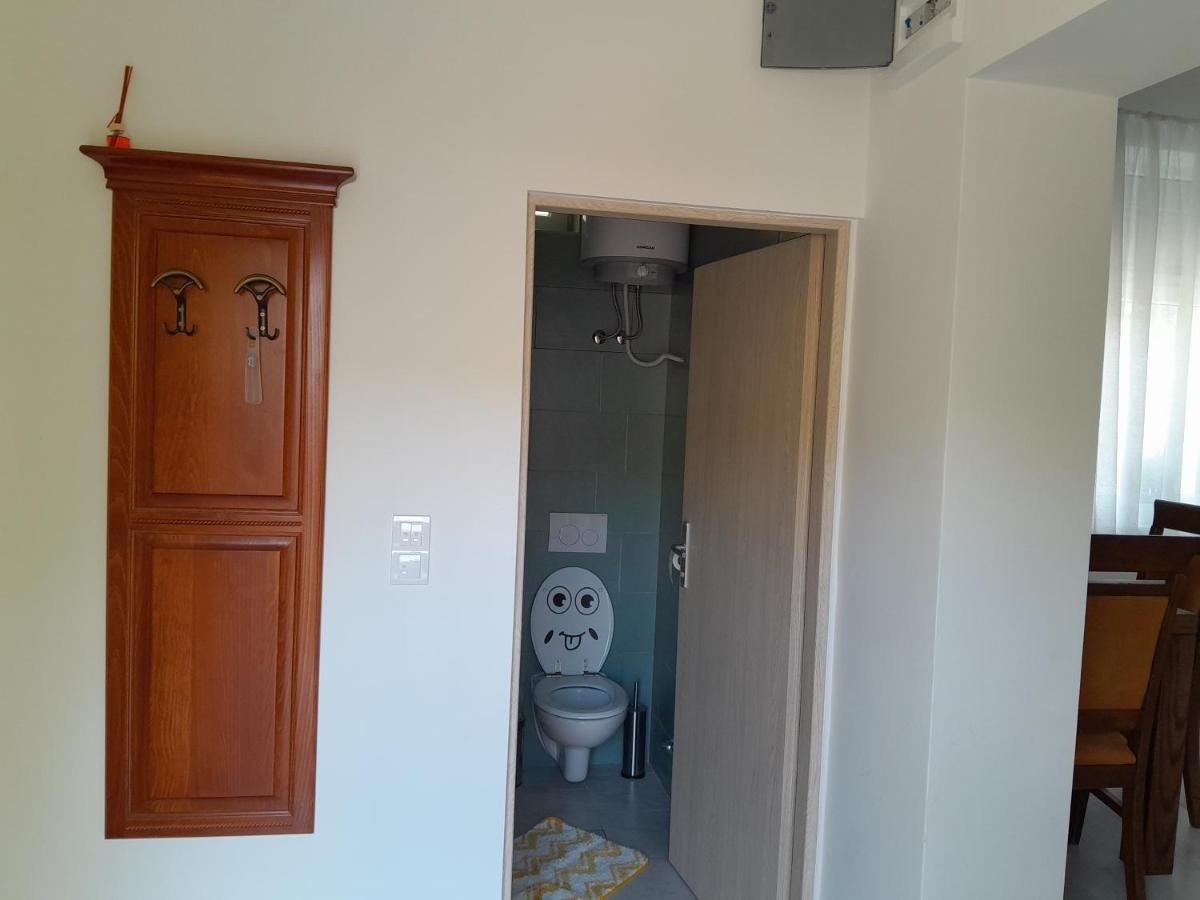 Apartmani Studio Apartmani Senjska Maslina Senj  Dış mekan fotoğraf