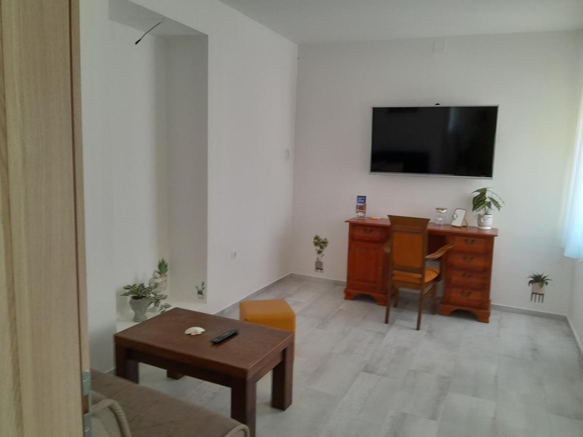 Apartmani Studio Apartmani Senjska Maslina Senj  Dış mekan fotoğraf
