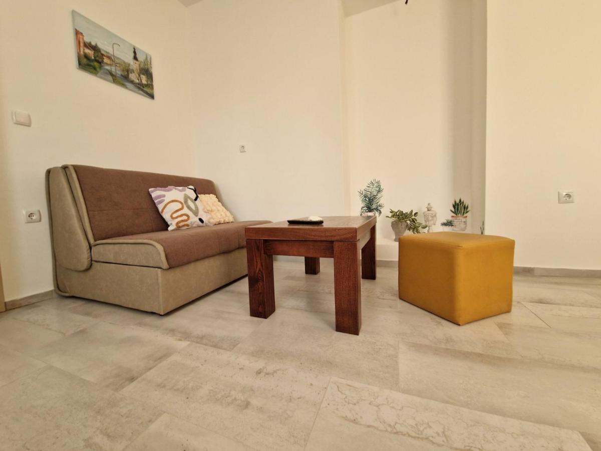 Apartmani Studio Apartmani Senjska Maslina Senj  Dış mekan fotoğraf